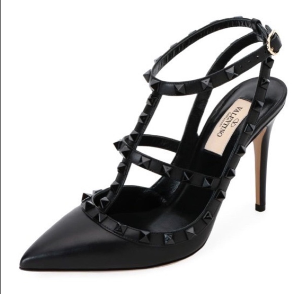 Valentino Rockstud Pumps - black on black